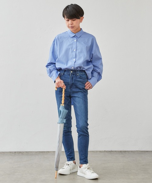Actually（アクチュアリー）の「バイカラークリアアンブレラ（長傘・レディース・イエロー/ブルー/ブラック・フリー）」の12枚目の写真