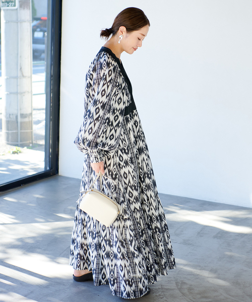 JOURNAL STANDARD（ジャーナルスタンダード）の「オリエンタルプリントティアードワンピース（ワンピース・レディース・ライトブルー/ブラック/イエロー系その他/ブラックミックス・FREE）」の20枚目の写真