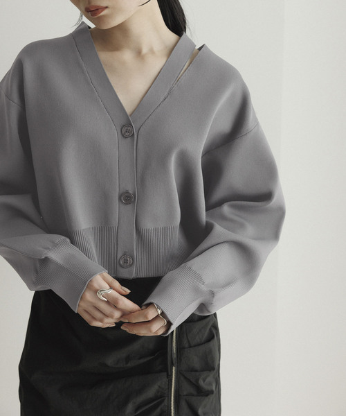 CE'E_SE'E（シーシー）の「ショルダースリットニットカーディガン（カーディガン/ボレロ・レディース・チャコールグレー/オフホワイト/ブラック・FREE）」の17枚目の写真