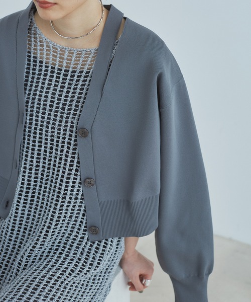 CE'E_SE'E（シーシー）の「ショルダースリットニットカーディガン（カーディガン/ボレロ・レディース・チャコールグレー/オフホワイト/ブラック・FREE）」の6枚目の写真