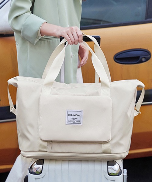 shopnikoniko（ショップニコニコ）の「トラベルバッグ 大容量 ボストン 折り畳み ラテカラー 2段階拡張 コンパクト ナイロン 旅行用 ボストンバッグ（スーツケース/キャリーバッグ・レディース・ベージュ/ホワイト/ホワイト系その他・フリー）」の7枚目の写真
