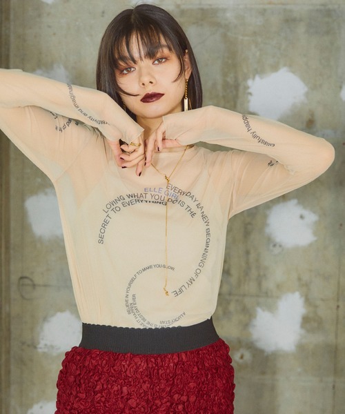 ELLEgirl(エルガール)の「タトゥープリントシアートップス【ELLEgirl/エル ガール】(Tシャツ/カットソー・レディース・ブラック/ベージュ/ブラック系その他/ベージュ系その他・FREE)」の2枚目の写真