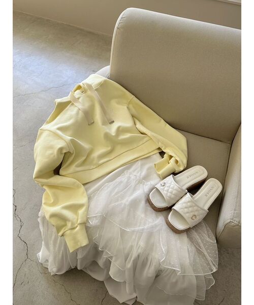 dazzlin（ダズリン）の「＜dazzlinコラボ＞ロゴショートフーディ（パーカー・レディース・イエロー/ベージュ/グレー・FREE）」の11枚目の写真