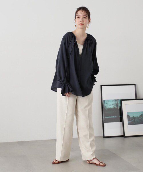 新品【N.NATURAL BEAUTY BASIC】 Vネックギャザーブラウス N.（N. Natural Beauty Basic）（エヌエヌナチュラル