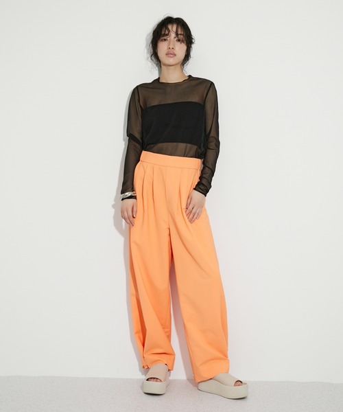 ADAM ET ROPE'(アダムエロペ)の「シアージャージープルオーバー(Tシャツ/カットソー・レディース・ブラック/オフホワイト/ライトグリーン・FREE)」の4枚目の写真