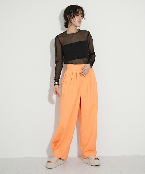 ADAM ET ROPE'(アダムエロペ)の「シアージャージープルオーバー(Tシャツ/カットソー・レディース・ブラック/オフホワイト/ライトグリーン・FREE)」の18枚目の写真