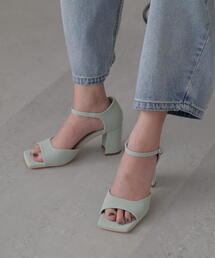 オープントゥサンダル