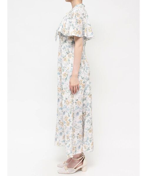 dazzlin(ダズリン)の「ケープフレアフラワーワンピース(ワンピース・レディース・グレー/グリーン・SMALL/MEDIUM)」の7枚目の写真
