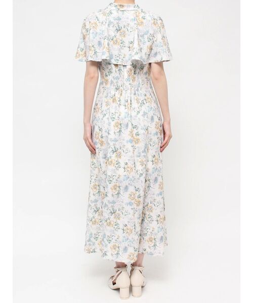 dazzlin(ダズリン)の「ケープフレアフラワーワンピース(ワンピース・レディース・グレー/グリーン・SMALL/MEDIUM)」の8枚目の写真