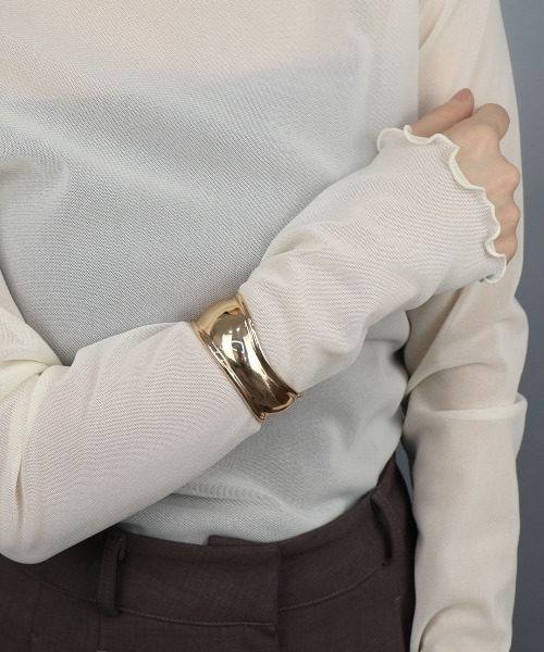 CEMONEMO(セモネモ)の「【金属アレルギー対応】 ワイド ウェーブ バングル / ニッケルフリー(バングル/リストバンド・レディース・ゴールド/シルバー・FREE)」の16枚目の写真