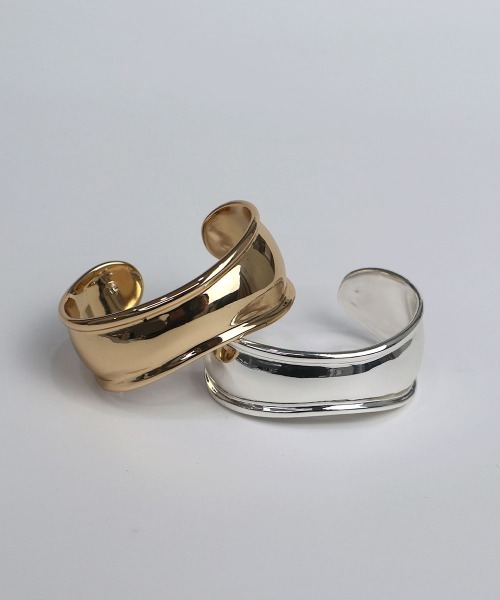 CEMONEMO(セモネモ)の「【金属アレルギー対応】 ワイド ウェーブ バングル / ニッケルフリー(バングル/リストバンド・レディース・ゴールド/シルバー・FREE)」の13枚目の写真