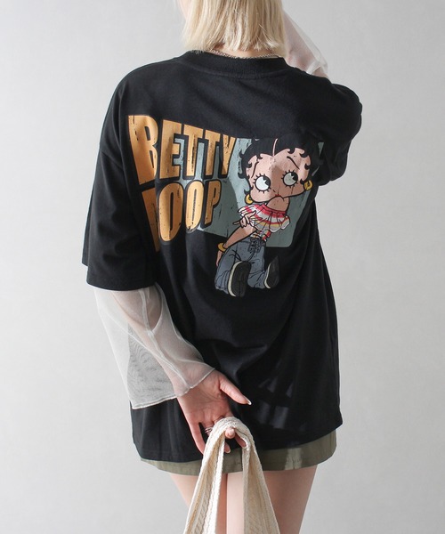 SpRay(スプレイ)の「ベティーBETTYバックプリントTシャツ(Tシャツ/カットソー・レディース・ブラック/オフホワイト/チャコールグレー・FREE)」の3枚目の写真
