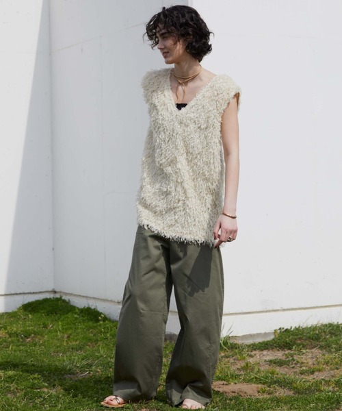 Doux archives(ドゥアルシーヴ)の「カーブラインベイカーパンツ(チノパンツ・レディース・カーキ/ベージュ・MEDIUM/LARGE)」の7枚目の写真