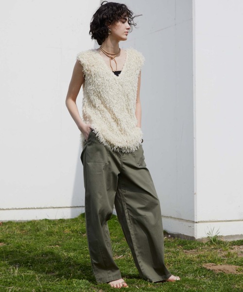 Doux archives(ドゥアルシーヴ)の「カーブラインベイカーパンツ(チノパンツ・レディース・カーキ/ベージュ・MEDIUM/LARGE)」の10枚目の写真