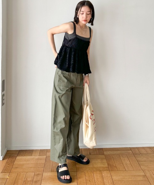 Doux archives(ドゥアルシーヴ)の「カーブラインベイカーパンツ(チノパンツ・レディース・カーキ/ベージュ・MEDIUM/LARGE)」の16枚目の写真