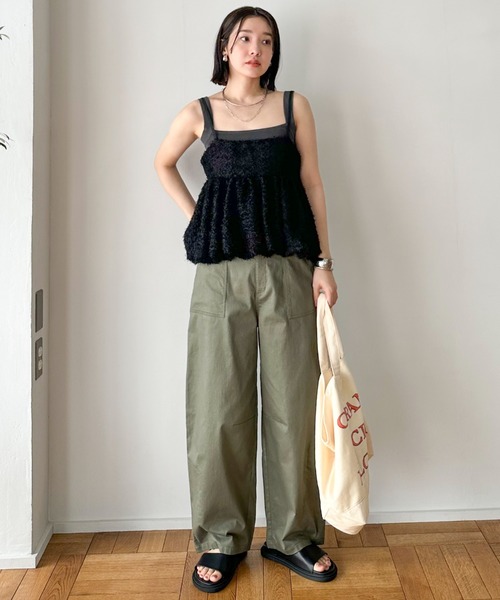 Doux archives(ドゥアルシーヴ)の「カーブラインベイカーパンツ(チノパンツ・レディース・カーキ/ベージュ・MEDIUM/LARGE)」の17枚目の写真