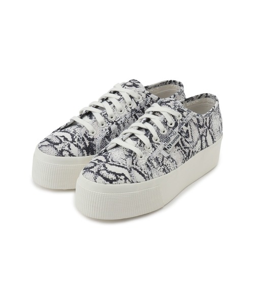 SUPERGA（スペルガ）の「【SUPERGA ADAM ET ROPE' Exclusive】PRINT プラットフォーム スニーカー（スニーカー・レディース・ブラック・36/37/38）」の4枚目の写真