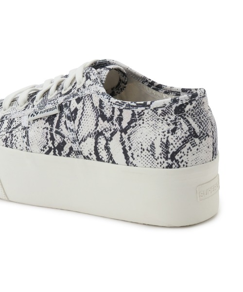 SUPERGA（スペルガ）の「【SUPERGA ADAM ET ROPE' Exclusive】PRINT プラットフォーム スニーカー（スニーカー・レディース・ブラック・36/37/38）」の8枚目の写真