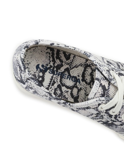 SUPERGA（スペルガ）の「【SUPERGA ADAM ET ROPE' Exclusive】PRINT プラットフォーム スニーカー（スニーカー・レディース・ブラック・36/37/38）」の10枚目の写真