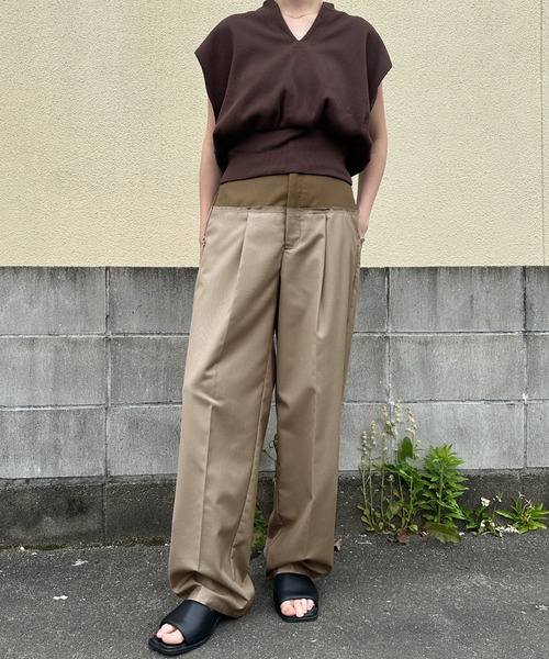 select MOCA(セレクトモカ)の「ウエスト切替スラックスパンツ(スラックス・レディース・グレー/ベージュ・MEDIUM/LARGE)」の4枚目の写真