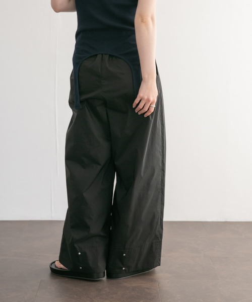 KBF（ケイビーエフ）の「2WAYコクーンパンツ（その他パンツ・レディース・ブラック/レッド/オフホワイト・ONE）」の18枚目の写真