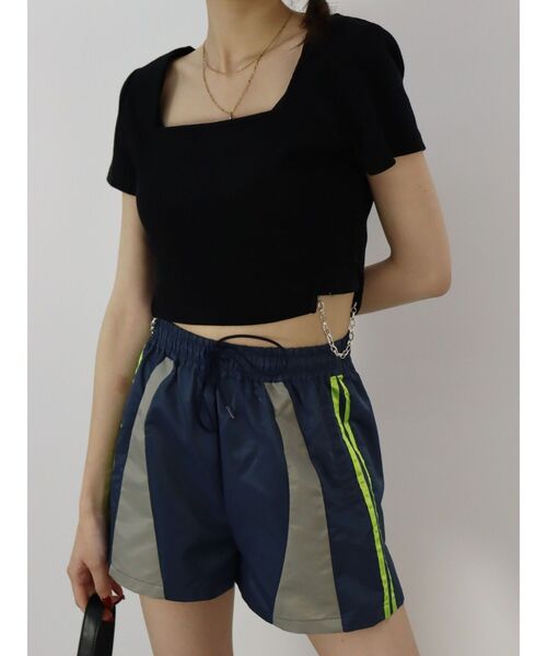 EVRIS(エヴリス)の「サイドライントラックショートパンツ(その他パンツ・レディース・ネイビー/ホワイト・FREE)」の12枚目の写真