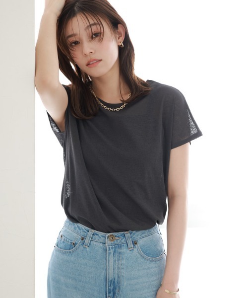 Pierrot(ピエロ)の「シアーフレンチスリーブカットソー クルーネック(Tシャツ/カットソー・レディース・ブラック/チャコール/イエロー/オフホワイト/ベージュ系その他/グレー系その他・L/M)」の10枚目の写真