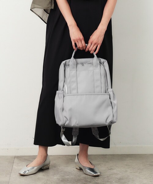 OPAQUE.CLIP（オペークドットクリップ）の「◆【撥水加工】マルチポケットカジュアルリュックサック（バックパック/リュック・レディース・ブラック/グレー・00）」の7枚目の写真
