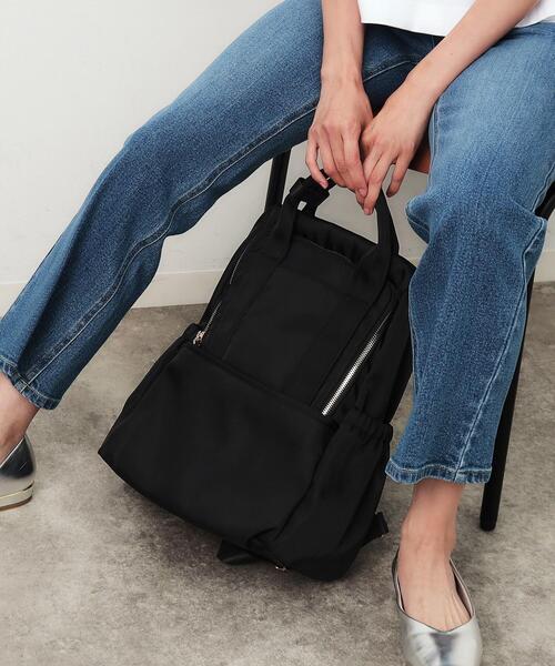 OPAQUE.CLIP（オペークドットクリップ）の「◆【撥水加工】マルチポケットカジュアルリュックサック（バックパック/リュック・レディース・ブラック/グレー・00）」の5枚目の写真