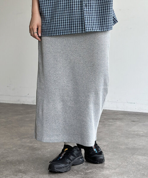 CPCM（シーピーシーエム）の「リブスカート（スカート・レディース・オリーブ/オレンジ/ブラック/グレー/アイボリー・SMALL/MEDIUM）」の3枚目の写真