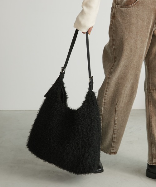 Aunt Marie's（アントマリーズ）の「ボアレザーハンドルBAG/A4・ノートパソコン収納可（ハンドバッグ・レディース・ブラック/グレイッシュベージュ/モカ・FREE）」の15枚目の写真