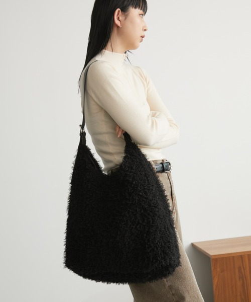 Aunt Marie's（アントマリーズ）の「ボアレザーハンドルBAG/A4・ノートパソコン収納可（ハンドバッグ・レディース・ブラック/グレイッシュベージュ/モカ・FREE）」の16枚目の写真