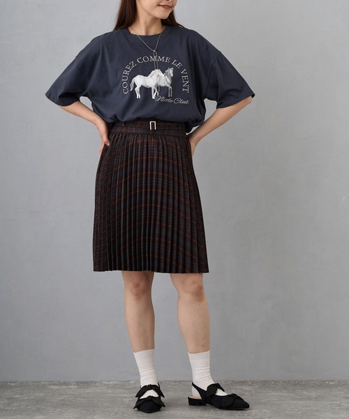 NICOLE CLUB(ニコル クラブ)の「ホースプリント+刺繍TEE(Tシャツ/カットソー・レディース・イエロー/オフホワイト/チャコールグレー・FREE)」の8枚目の写真