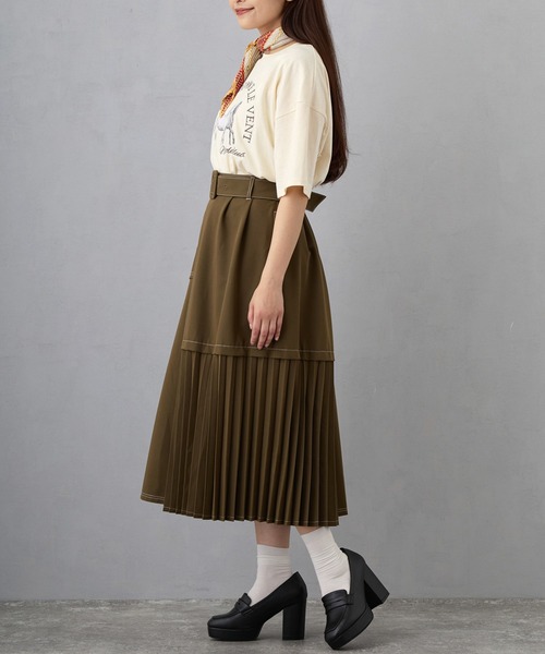 NICOLE CLUB(ニコル クラブ)の「ホースプリント+刺繍TEE(Tシャツ/カットソー・レディース・イエロー/オフホワイト/チャコールグレー・FREE)」の7枚目の写真