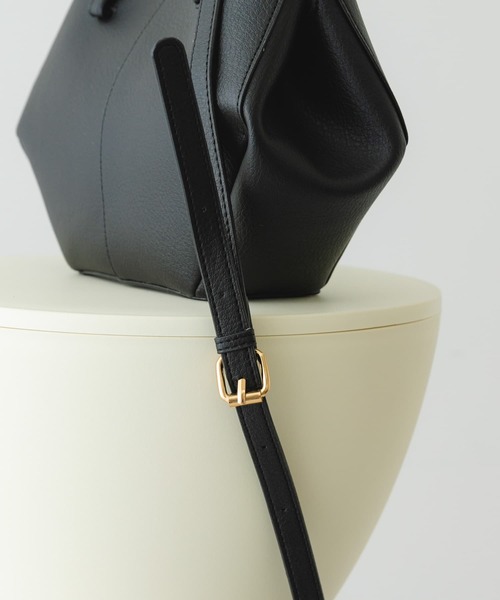 RODE SKO(ロデスコ)の「ラウンドミニバッグ(ショルダーバッグ・レディース・ベージュ/ブラック・ONE)」の5枚目の写真