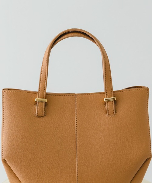 RODE SKO(ロデスコ)の「ラウンドミニバッグ(ショルダーバッグ・レディース・ベージュ/ブラック・ONE)」の17枚目の写真