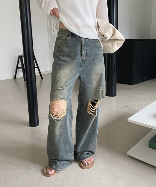by muni:r（バイ ムニール）の「ヴィンテージダメージデニムワイドパンツ（デニムパンツ・レディース・ライトブルー/ブラック/ブルー・MEDIUM/SMALL）」の3枚目の写真