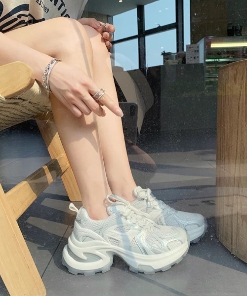 Sibra（シブラ）の「バイカラー メッシュ ドッキング 厚底 ダッド スニーカー  【約6.5cmソール】（スニーカー・レディース・シルバー/ホワイト・S/M/L）」の22枚目の写真