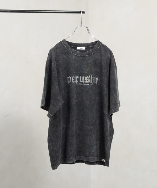 Perushu(ペルーシュ)の「スタッズロゴヴィンテージライクTシャツ(Tシャツ/カットソー・メンズ・ブルー/ブラック/ブラウン・MEDIUM/LARGE)」の13枚目の写真