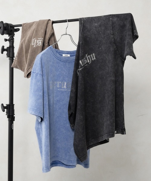 Perushu(ペルーシュ)の「スタッズロゴヴィンテージライクTシャツ(Tシャツ/カットソー・メンズ・ブルー/ブラック/ブラウン・MEDIUM/LARGE)」の7枚目の写真