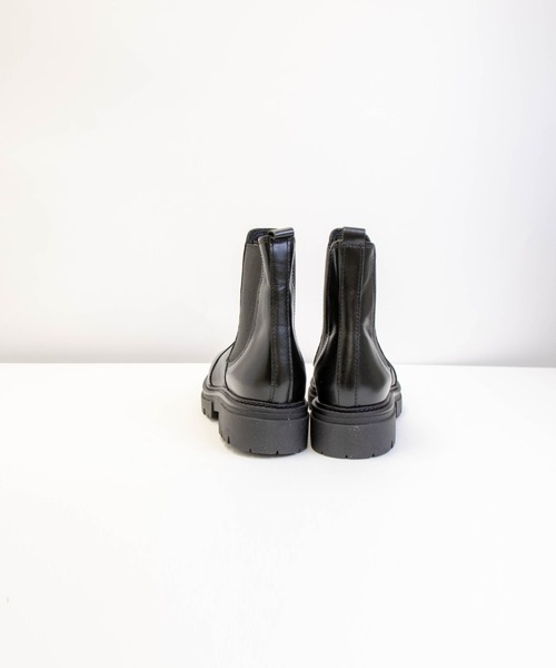 eness（エネス）の「【ENESS/エネス】ショートブーツ　サイドゴア　牛革（ブーツ・レディース・ブラック・38/36/37）」の7枚目の写真