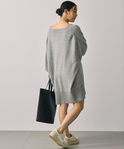 BABYLONE(バビロン)の「コットンウールVネックオーバープルオーバー(ニット/セーター・レディース・オフホワイト/グレー・フリー)」の19枚目の写真