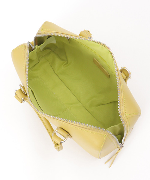 ikka(イッカ)の「PU 2WAYガバットボストンバッグ(ボストンバッグ・レディース・オフホワイト/ブラック/エメラルド・FREE)」の16枚目の写真