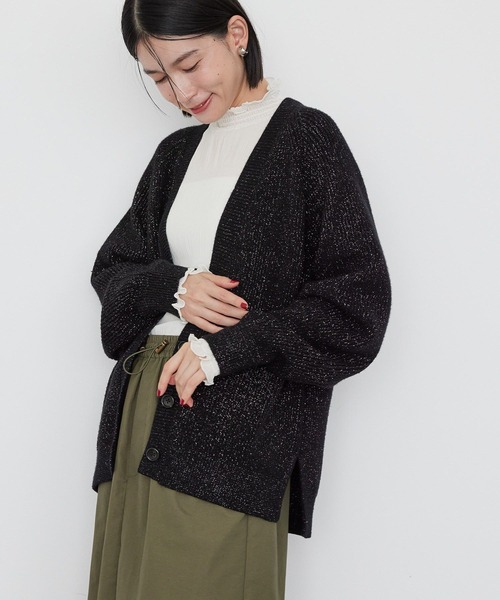 AMERICAN HOLIC(アメリカンホリック)の「バイパチラメ入リVネック片畦ニットカーディガン(カーディガン/ボレロ・レディース・アイボリー/ブラック/ライトグレー系2/ブラウン・M/L)」の14枚目の写真