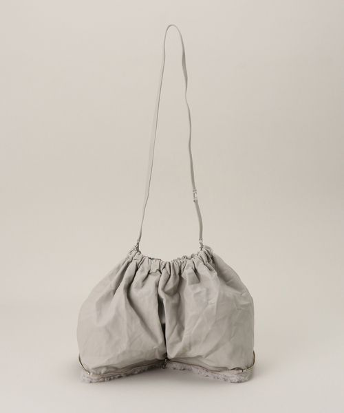 LOW CLASSIC(ロウ クラシック)の「LOW CLASSIC/ロウ クラシック TRAIANGLE BAG LW244BA02(ショルダーバッグ・レディース・ライトグレー・FREE)」の11枚目の写真