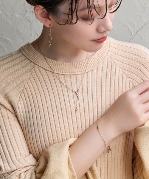 Phoebe(フィービィー)の「【金属アレルギー対応/長さ調節可能】ラディアンスビジューYラインネックレス/Y字/最大全長:47cm/ニッケルフリー(ネックレス・レディース・イエローゴールド/シャンパン・FREE)」の6枚目の写真