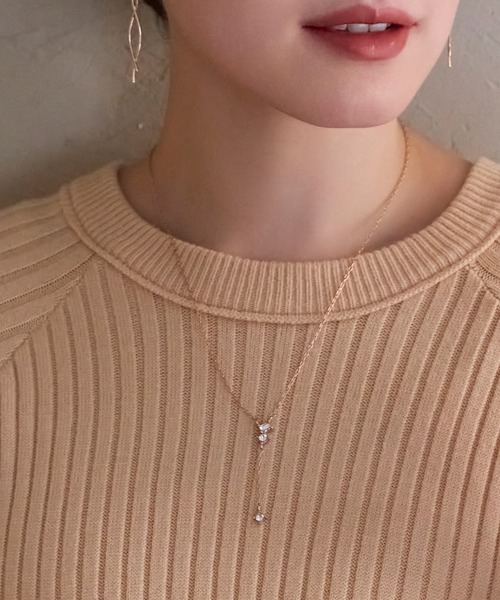 Phoebe(フィービィー)の「【金属アレルギー対応/長さ調節可能】ラディアンスビジューYラインネックレス/Y字/最大全長:47cm/ニッケルフリー(ネックレス・レディース・イエローゴールド/シャンパン・FREE)」の17枚目の写真