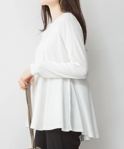 LARU(ラルー)の「裾フレア 長袖 カットソー(Tシャツ/カットソー・レディース・ブラック/オフホワイト/チャコールグレー・M-L)」の7枚目の写真