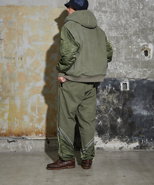 CIAOPANIC(チャオパニック)の「【mi-ry by CIAOPANIC】ワークフーディージャケット(ブルゾン・レディース・オリーブ/ブラック・FREE)」の18枚目の写真