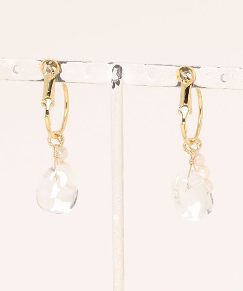 VIBGYOR(ヴィブジョー)の「【SHAHA】天然石とパールフープピアス(MA)(ピアス(両耳用)・レディース・クリア/ピンク・FREE)」の3枚目の写真